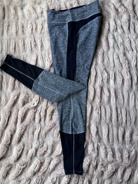 Beyond Yoga charcoal with black detailing High-Rise Leggings